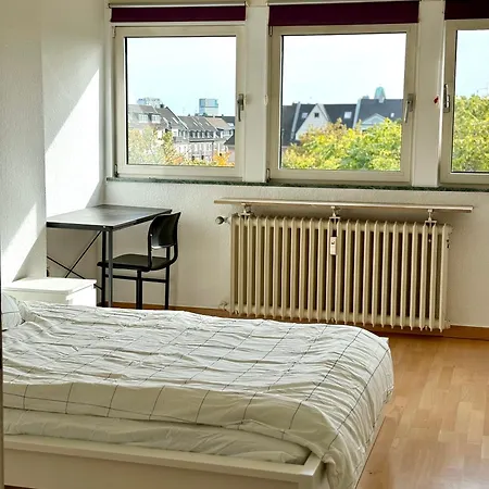 Freshly Renovated, Fully Furnished 2-room With Balcony And Park View In Golzheim * Düsseldorf